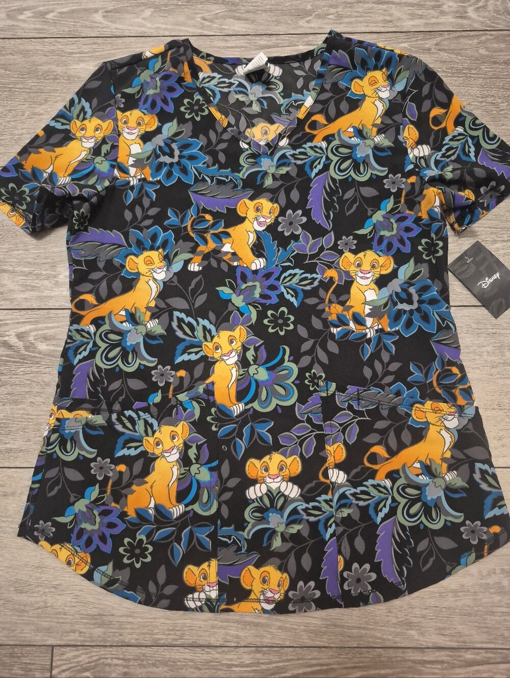 Disney The Lion King Simba Women’s V-Neck Print Medical Scrub Top​ NEW! Size XS